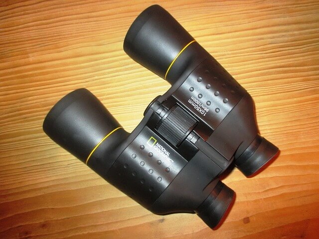 what does 10x50 mean in binoculars
